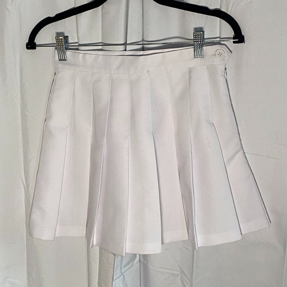 American Apparel  White Pleaded Skirt Size XS